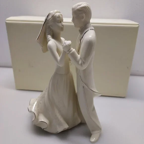 LENOX WEDDING PROMISES COLLECTION BRIDE/GROOM FIRST DANCE PORCELAIN NEW NOS VTG - Picture 7 of 16